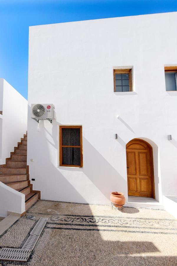 Pera 2-bedroom In The Center Of * Lindos (Rhodes)