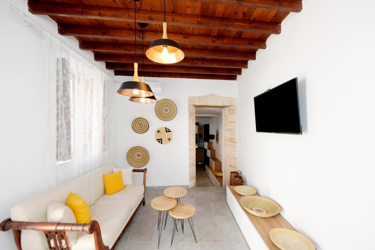 Pera 2-bedroom In The Center Of * Lindos (Rhodes)