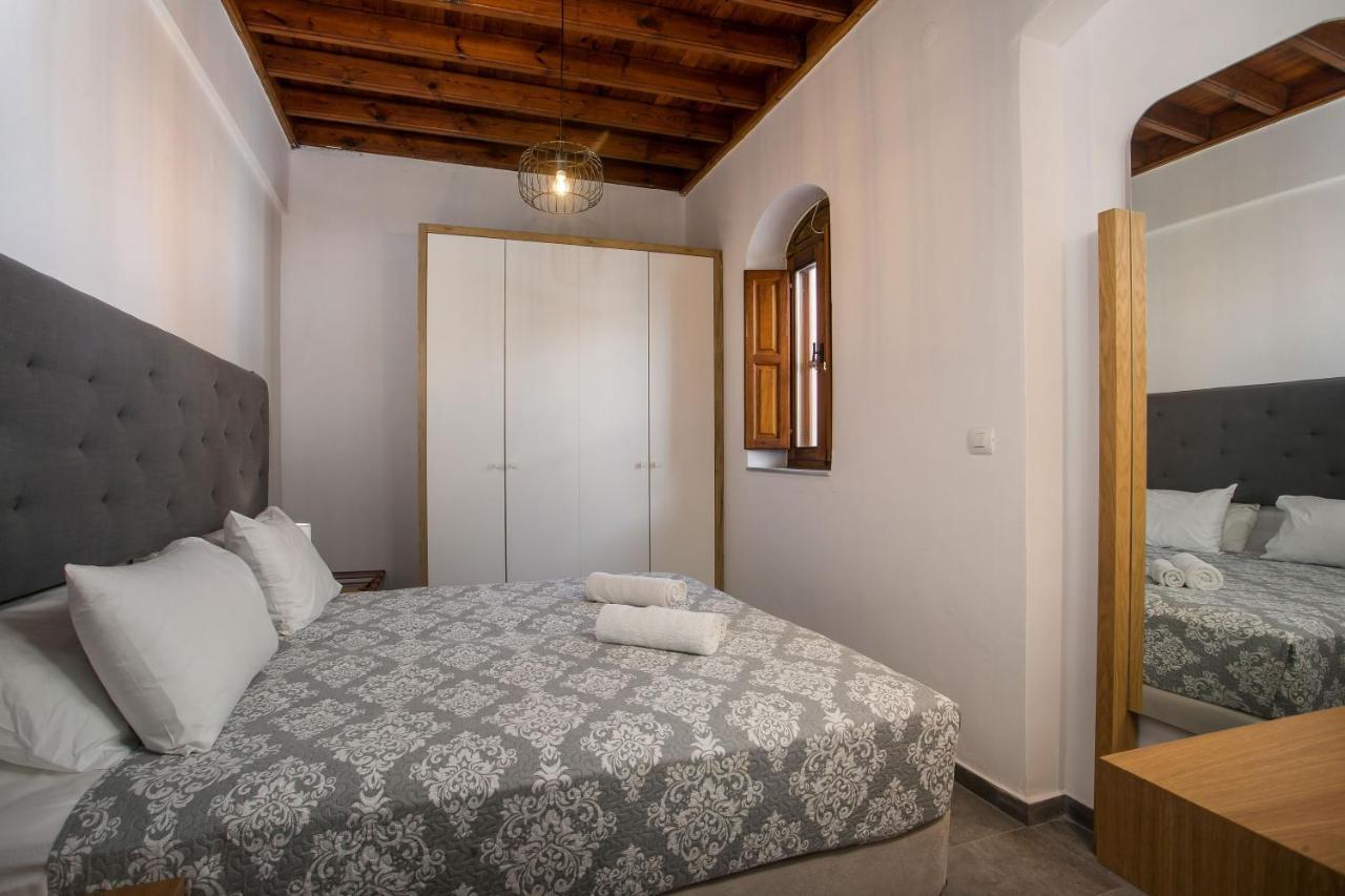 Case de vacanță Pera 2-bedroom In The Center Of