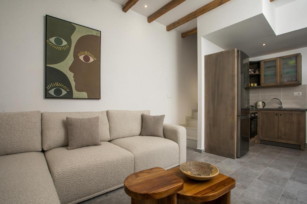 Case de vacanță Pera 2-bedroom In The Center Of